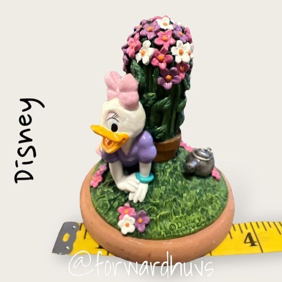 Disney Daisy Duck Cookie Stamp - RARE | Read - Picture 7 of 9